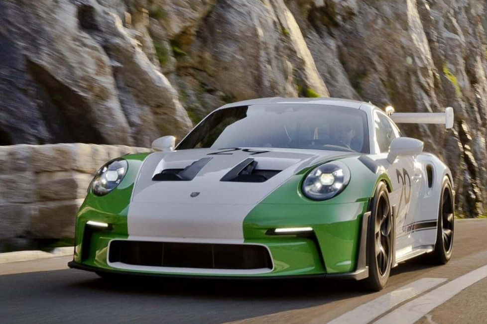 Mit dem 911 GT3 RS Tribute to Jo Siffert würdigt Porsche den früh verstorbenen Schweizer Rennfahrer und erinnert zugleich an den ersten Sieg des legendären 917