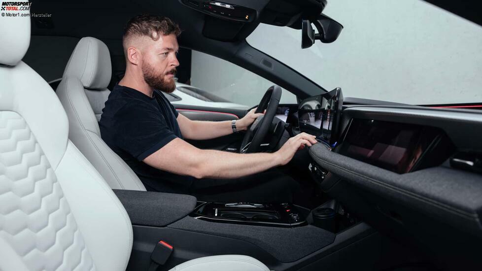 Audi A6 Avant e-tron (2024)