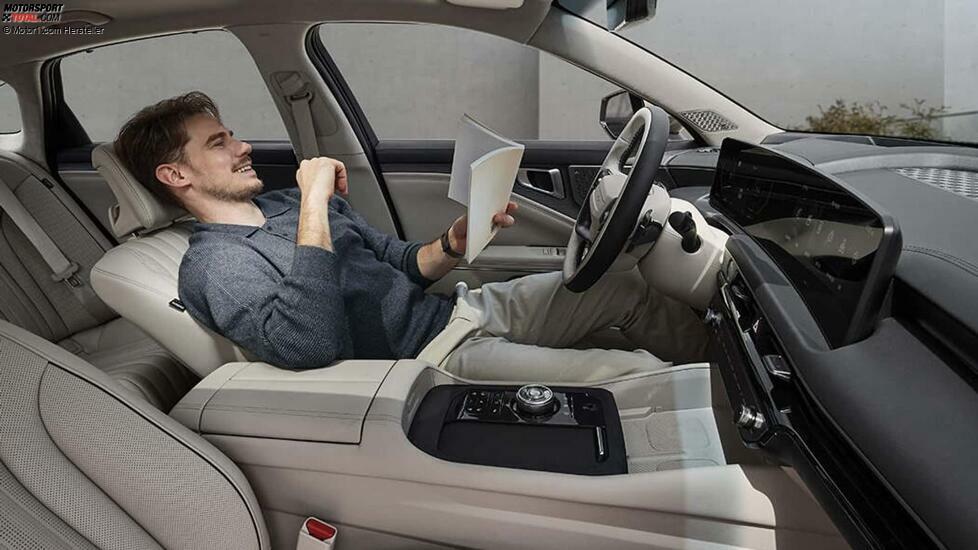 2025 Kia K8