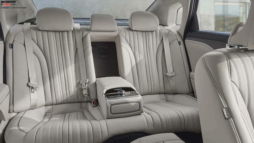 2025 Kia K8