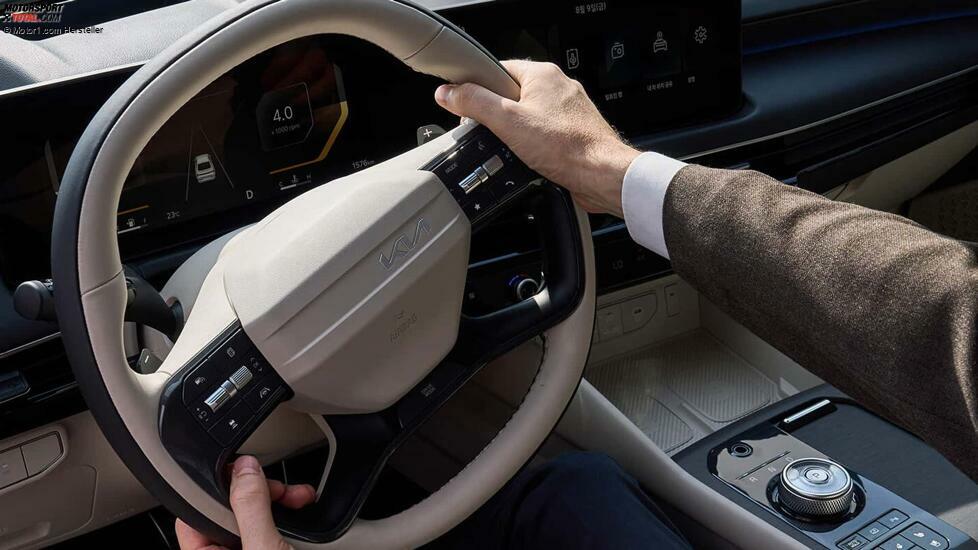 2025 Kia K8