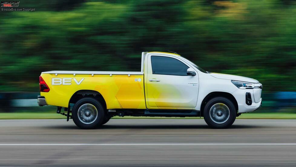 Toyota Hilux BEV im Fahrbericht