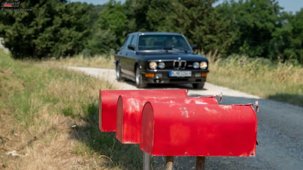 BMW M5 E28 (1986) im Fahrbericht