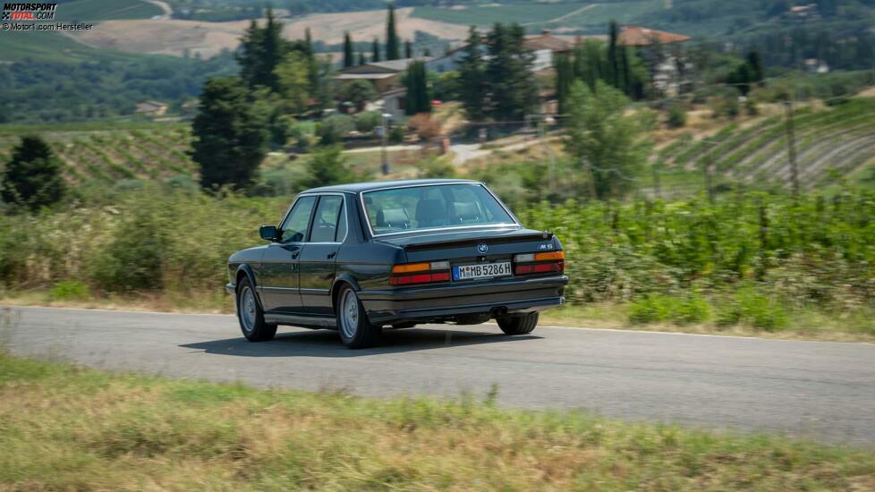 BMW M5 E28 (1986) im Fahrbericht