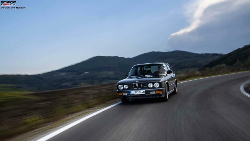 BMW M5 E28 (1986) im Fahrbericht