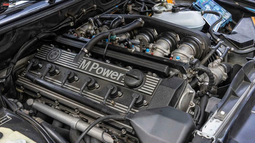BMW M5 E28 (1986) im Fahrbericht