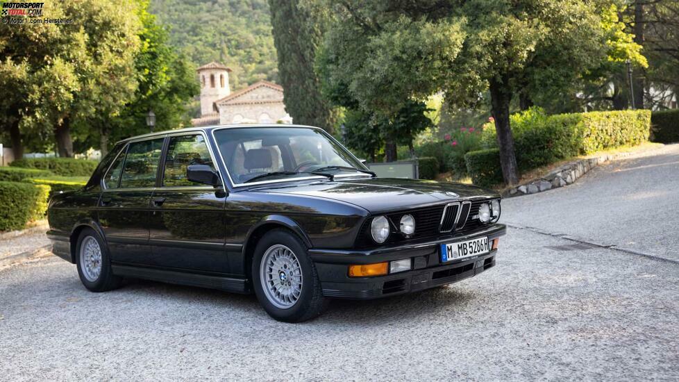 BMW M5 E28 (1986) im Fahrbericht