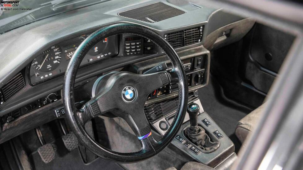 BMW M5 E28 (1986) im Fahrbericht