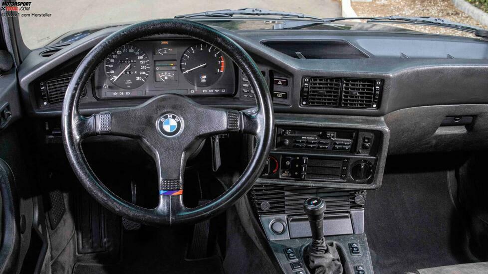 BMW M5 E28 (1986) im Fahrbericht