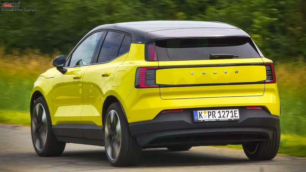 Volvo EX30 Single Extended Range Ultra (2024) in Moss Yellow im Test