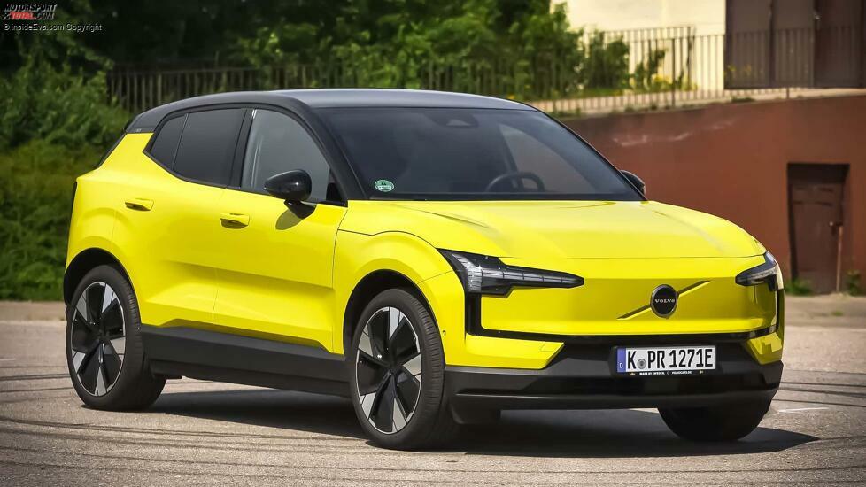Volvo EX30 Single Extended Range Ultra (2024) in Moss Yellow im Test