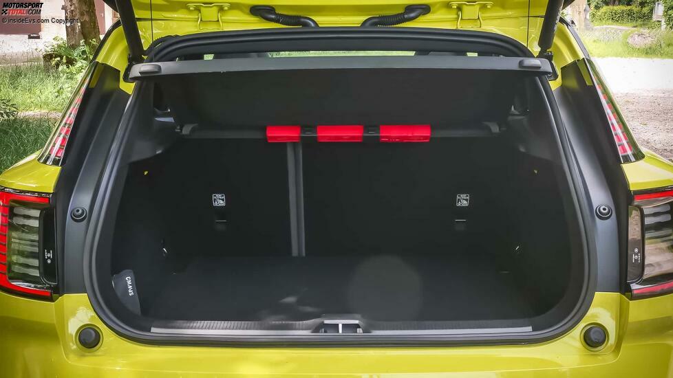 Volvo EX30 Single Extended Range Ultra (2024) in Moss Yellow im Test