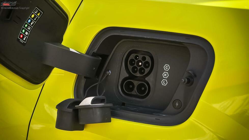 Volvo EX30 Single Extended Range Ultra (2024) in Moss Yellow im Test