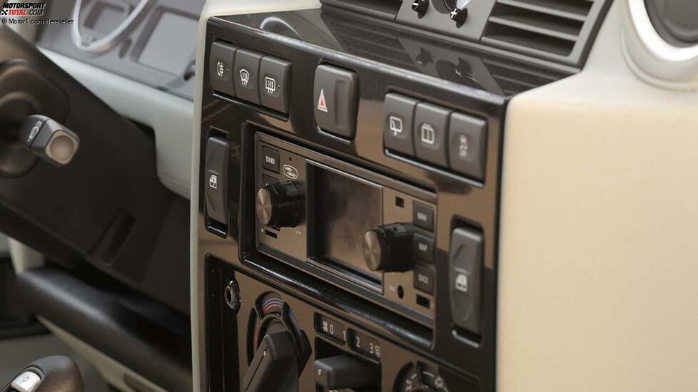 Land Rover Classic Defender V8 von Works Bespoke