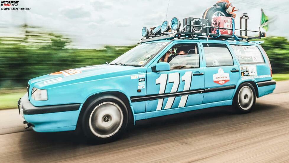 Carbage run - der ultimative Roadtrip durch Europa! Teilnahmebedingung: dein Auto muss eine Rostlaube sein!
Infos & Tickets unter https://www.carbagerun.de/