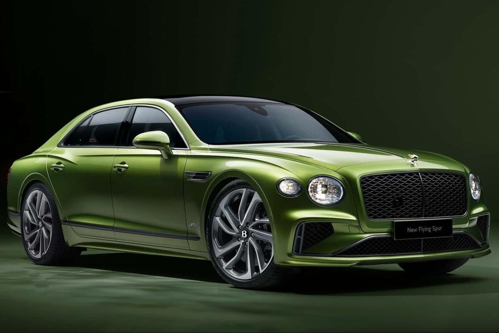 Mit dem elektrifizierten V8 wird der Brite zur stärksten Limousine der Edelmanufaktur ...