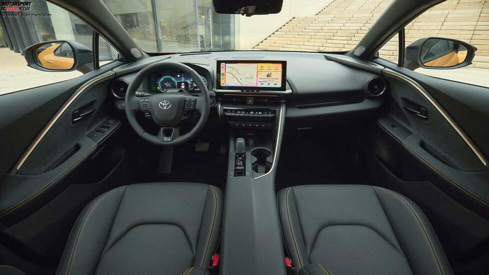 Toyota C-HR Plug-in Hybrid (2024)