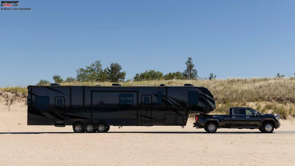 GMC Sierra 3500HD Denali (2024)