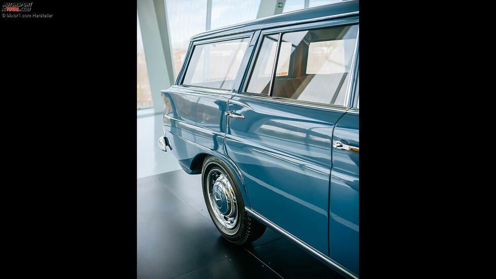 Mercedes-Benz Universal (W 110, 1965)