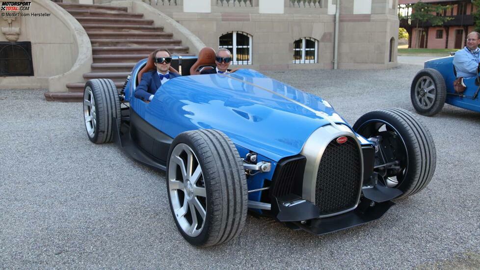 Bugatti T35 Homage, Design von Walter da Silva (am Lenkrad), 2018.