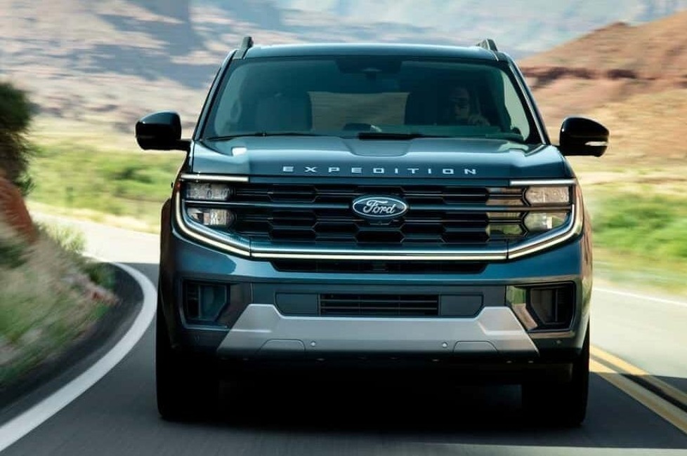 Die fünfte Generation des Ford Expedition ist offiziell da, mit geteilter Heckklappe und einem riesigen 24-Zoll-Bildschirm