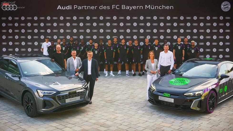 Audi Fahrzeugübergabe an die Spieler des FC Bayern München 2023