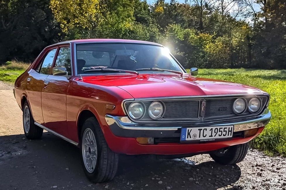 Der Toyota Corona MK II sollte ein Angriff auf den Nissan Skyline werden: Wir haben mit dem Japan-Fastback von 1975 eine Runde gedreht