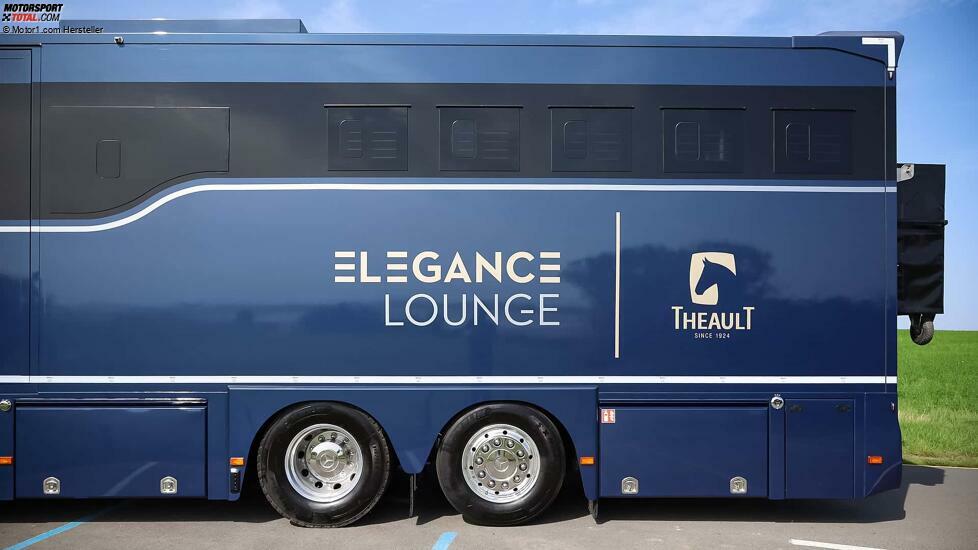 Mercedes-Benz Actros als Pferdetransporter mit Élégance Lounge von Théault