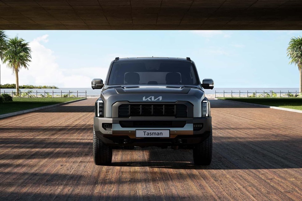 Der erste Truck der Marke verbindet eigenwilliges Design mit Offroad-Qualitäten ...