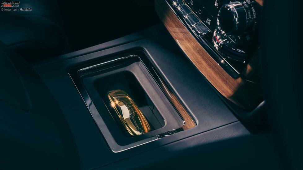 Rolls-Royce Phantom Goldfinger (2024)