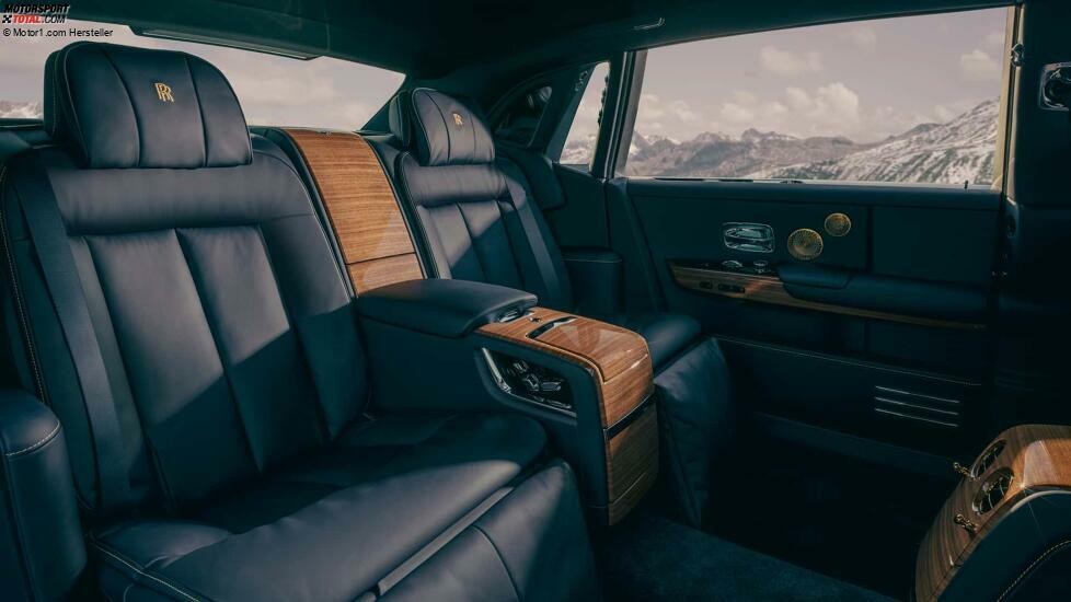 Rolls-Royce Phantom Goldfinger (2024)
