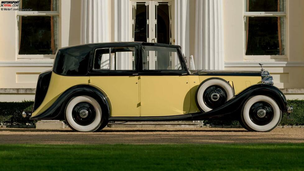 Rolls-Royce Phantom Goldfinger (2024)