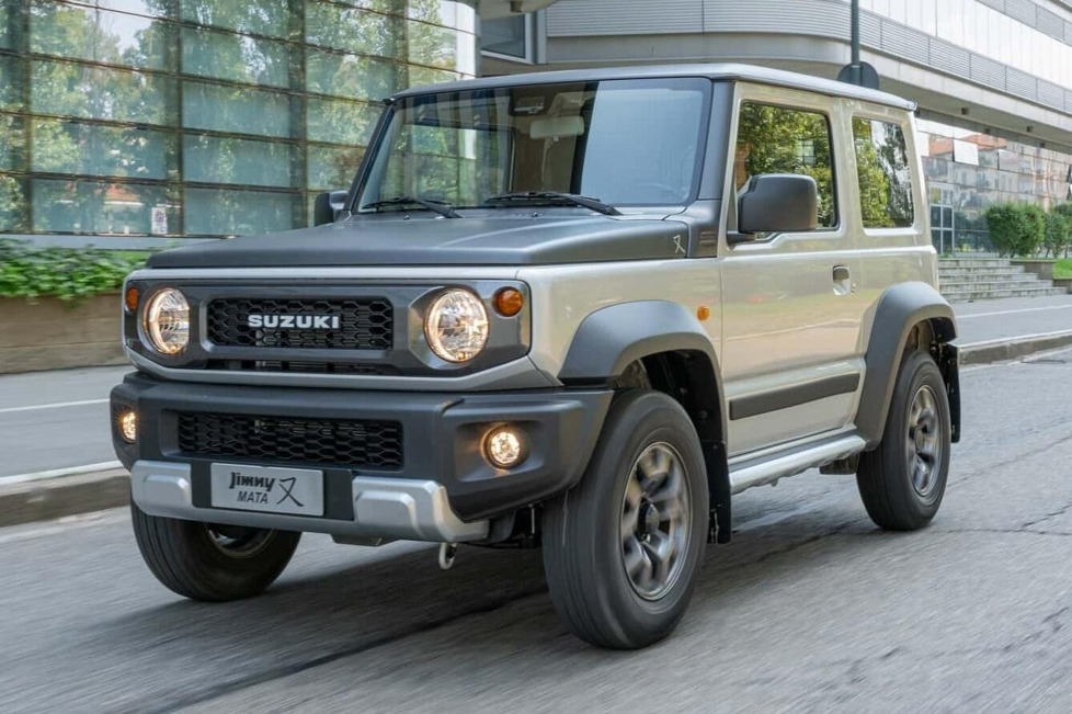 Der Suzuki Jimny wird hierzulande offiziell nicht mehr verkauft: In Italien verabschiedet er sich mit einem limitierten Sondermodell