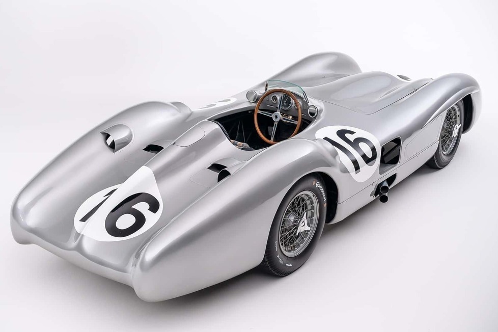 Am 1. Februar 2025 wird er bei einer exklusiven Veranstaltung von RM Sotheby’s in Stuttgart in Zusammenarbeit mit Mercedes-Benz Classic versteigert