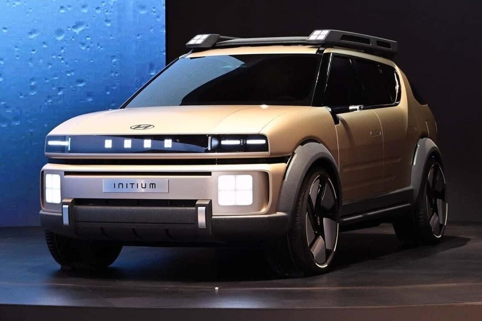 Der koreanische Hersteller zeigte das Initium Concept auf der LA Auto Show und der Auto Guangzhou - Das Serienmodell soll Anfang 2025 auf den Markt kommen