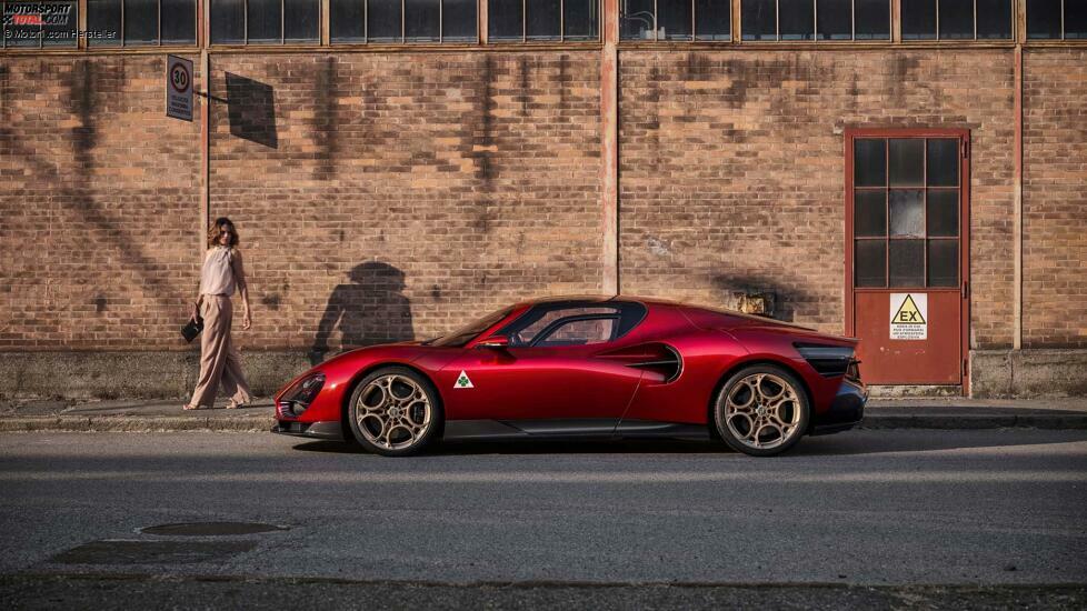 Alfa Romeo 33 Stradale (2023)