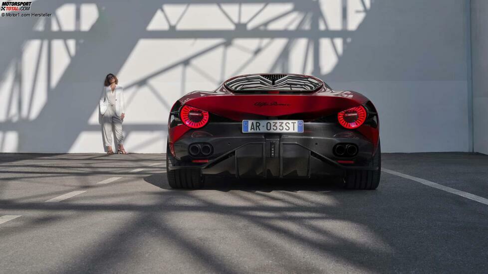 Alfa Romeo 33 Stradale (2023)