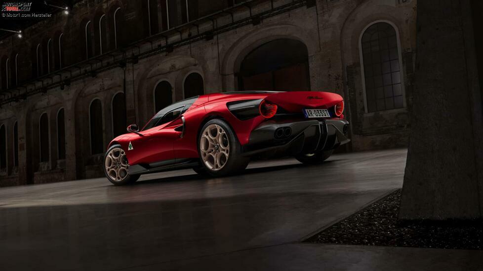 Alfa Romeo 33 Stradale (2023)