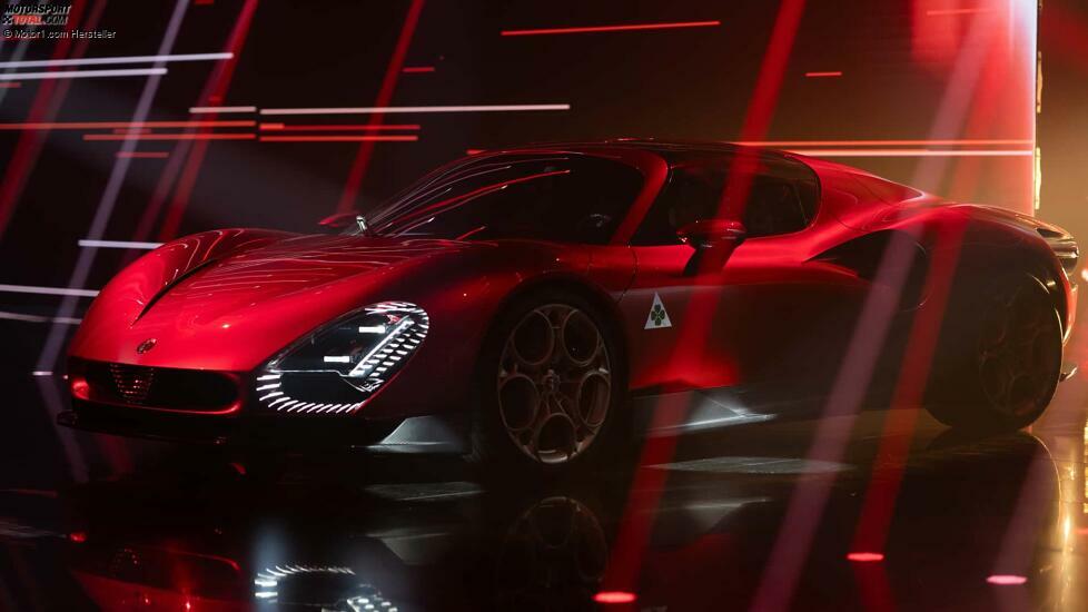 Foto - Alfa Romeo 33 Stradale (2023)