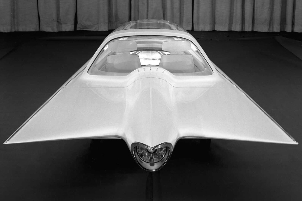 Wir blicken zurück auf den Ford Gyron, eines 1961 vorgestellten Konzepts mit zwei Rädern und einem Gyroskopsystem