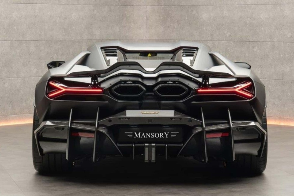 Wer tatsächlich Showeffekt-Defizite an seinem Revuelto erkennt, kann nun dank Mansory Abhilfe schaffen - mit neuem Carbon-Bodykit, Rädern und mehr Leistung