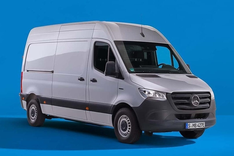 Zum 30-jährigen Jubiläum des Mercedes Sprinter bringen die Stuttgarter ein Sondermodell mit reichlich Komfort und zusätzlichen Fahrassistenzsystemen