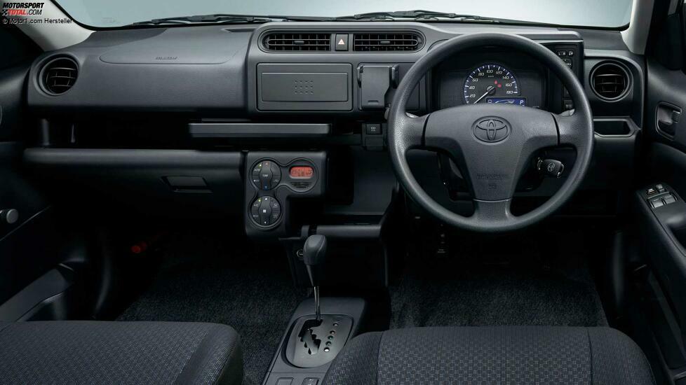 Toyota Probox (2021)