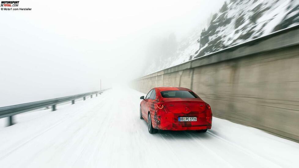 Nuova Mercedes CLA, la prova da passeggero