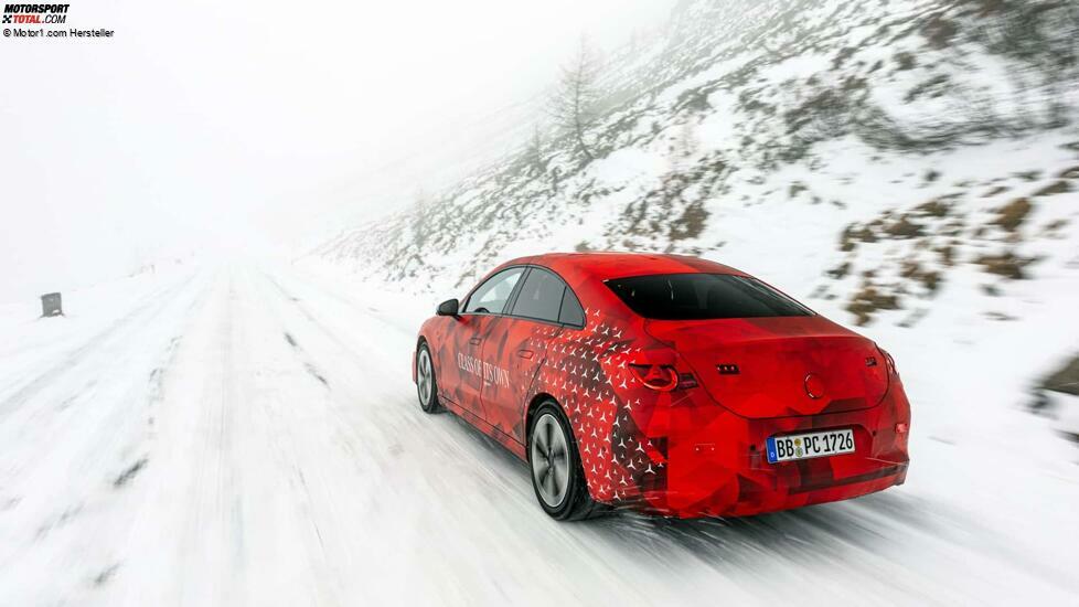 Nuova Mercedes CLA, la prova da passeggero