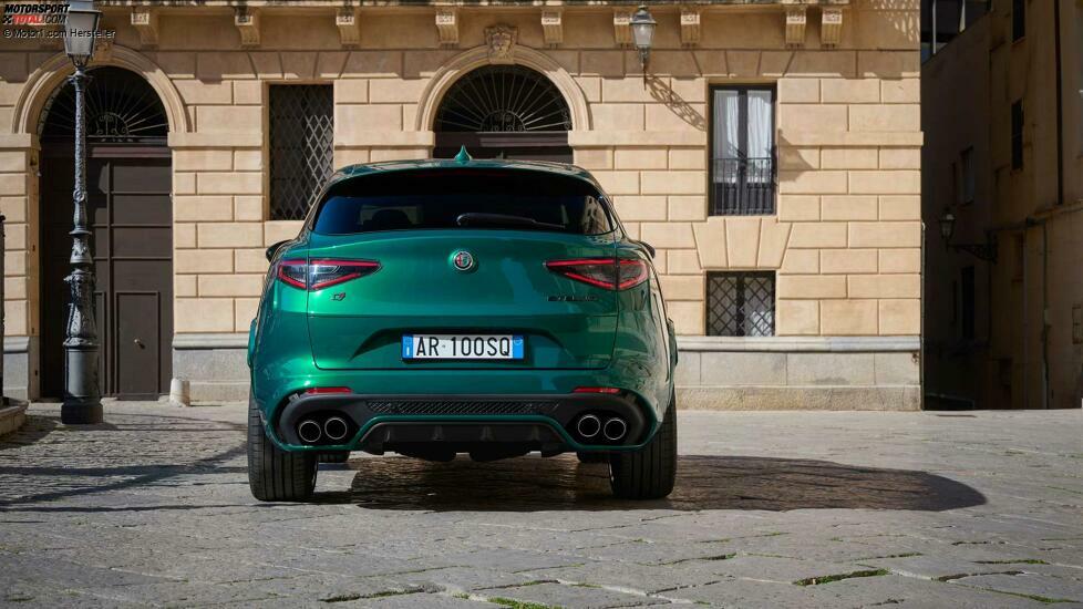 Alfa Romeo Stelvio Quadrifoglio 100° Anniversario