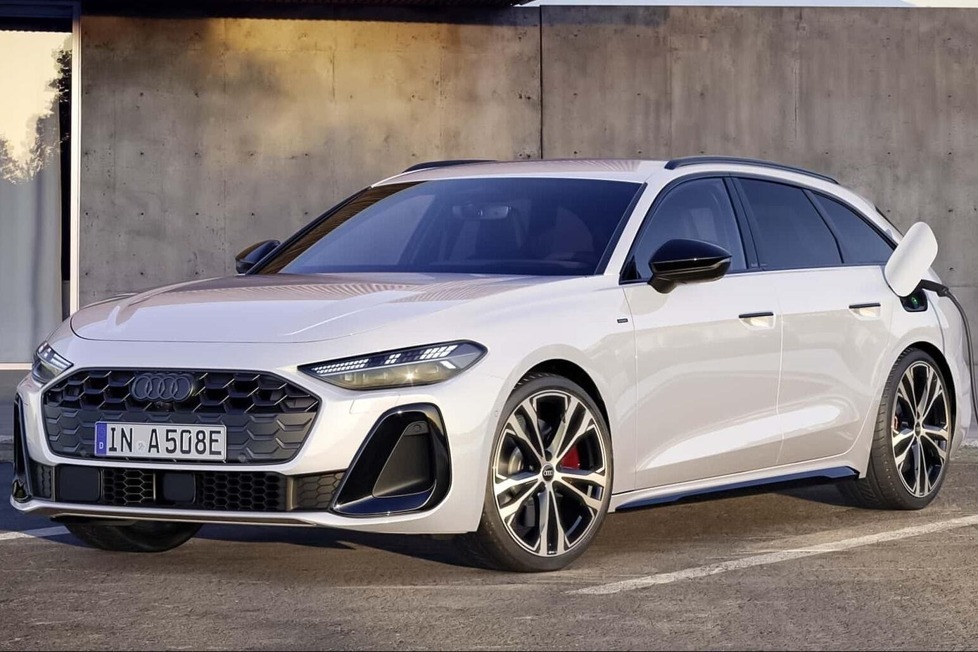 Avant und Limousine kommen als e-hybrid quattro mit bis zu 110 km Elektro-Reichweite