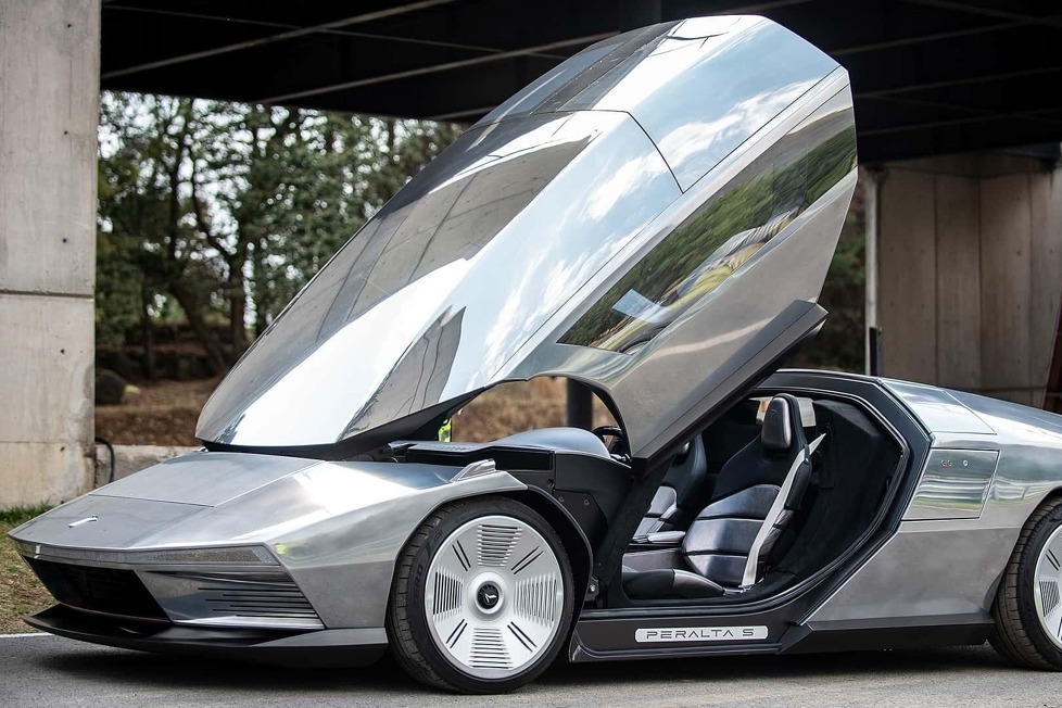 Das wunderbare Design des Peralta S stammt von Giorgetto Giugiaros Sohn Fabrizio, die Technik von Maserati