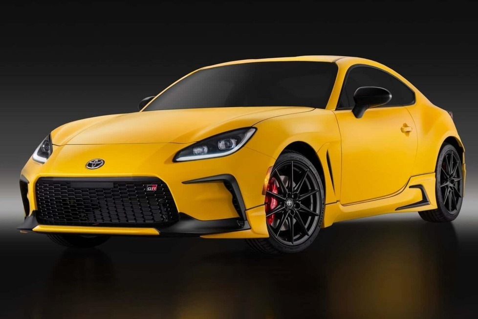 Toyota bringt in den USA eine limitierte Auflage des GR86 in Yuzu-Gelb mit einem Karosserie-Kit und Vierfach-Auspuff auf den Markt