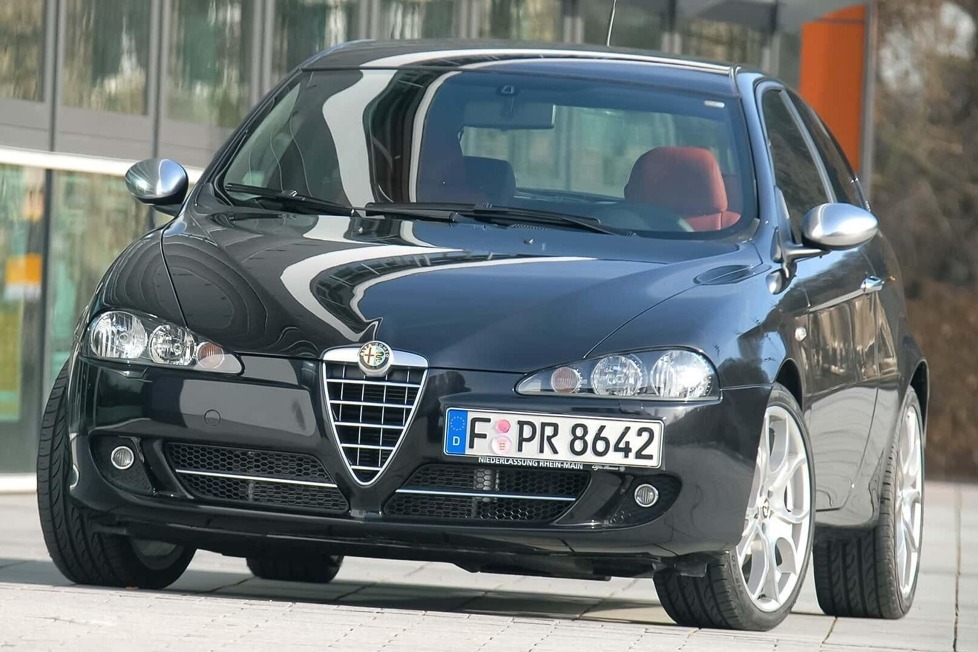 Ein 156 in kompakter Form: Vor 25 Jahren debütiert der Alfa Romeo 147 - Wir blicken zurück auf den Kompaktwagen inklusive des 147 GTA